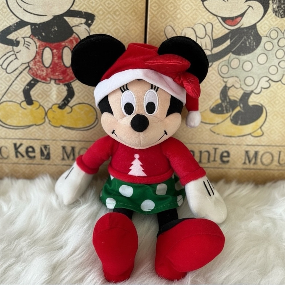 Minnie Mouse Christmas plush